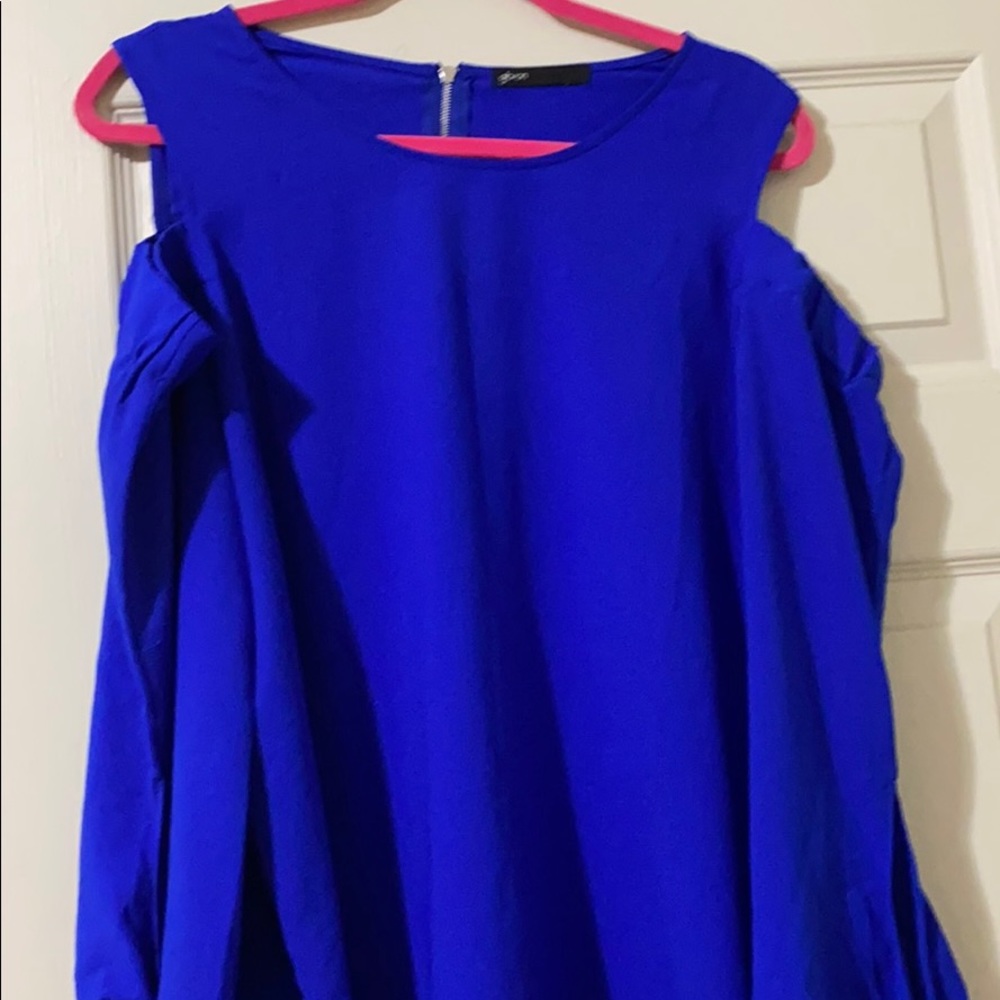 Cold shoulder blouse - Picture 1 of 3